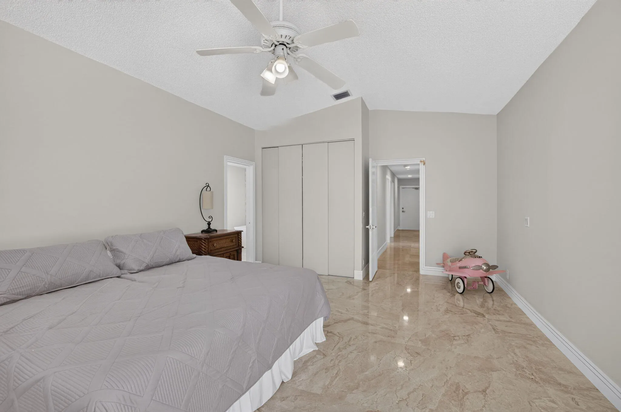 Large primary with walk in closet