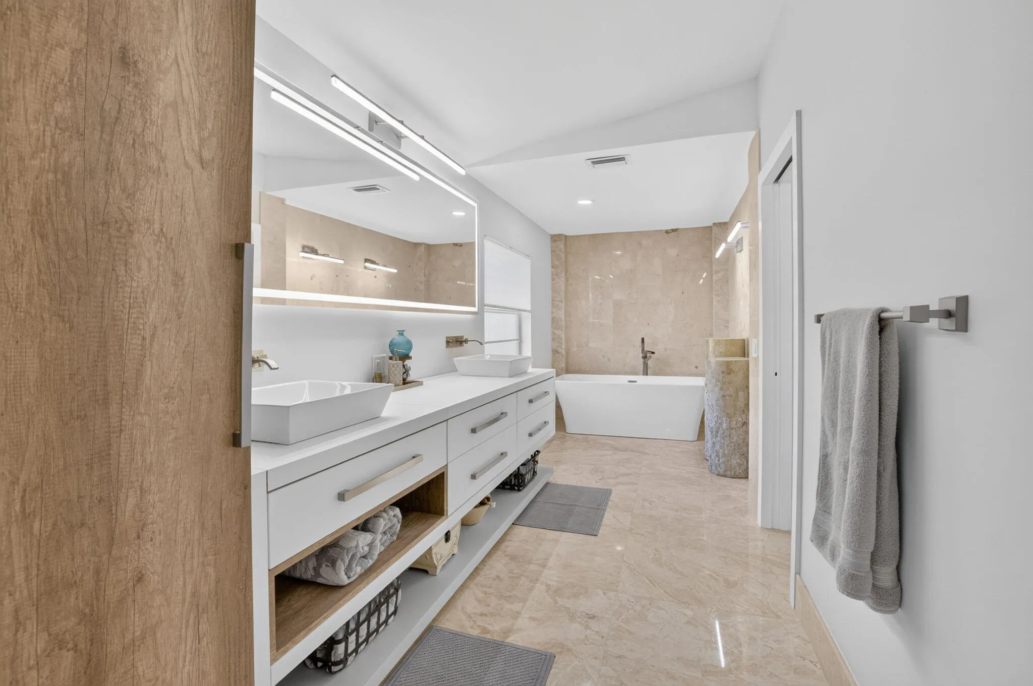 Primary bath built in linen closet