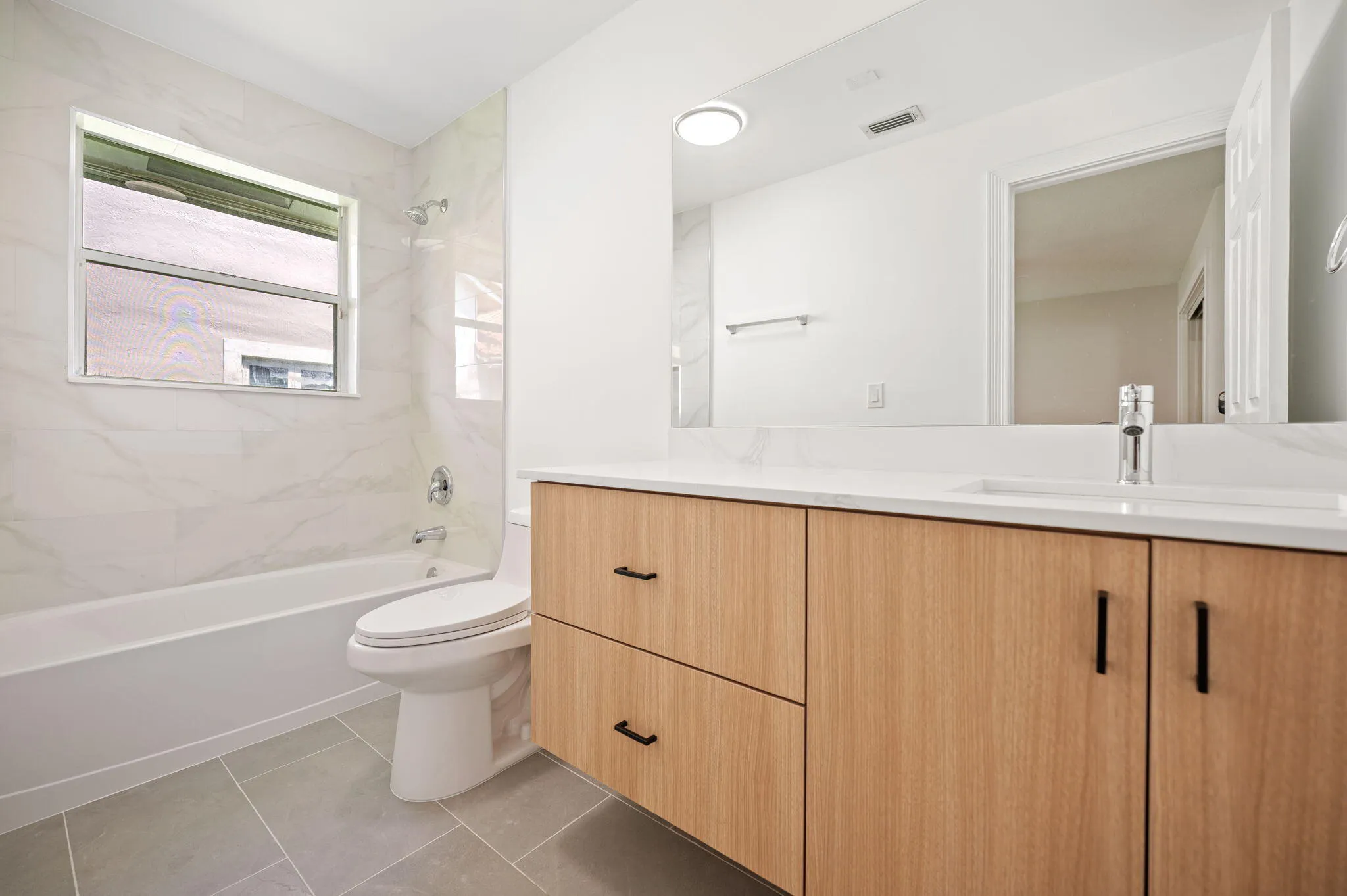 29-web-or-mls-9923-nw-64th-ct