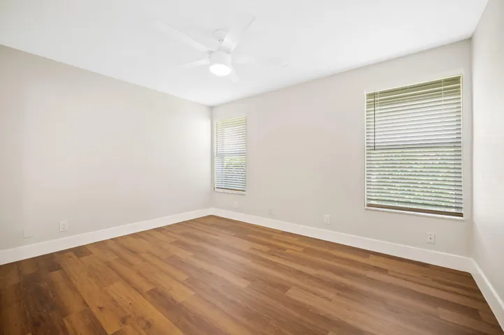 28-web-or-mls-9923-nw-64th-ct