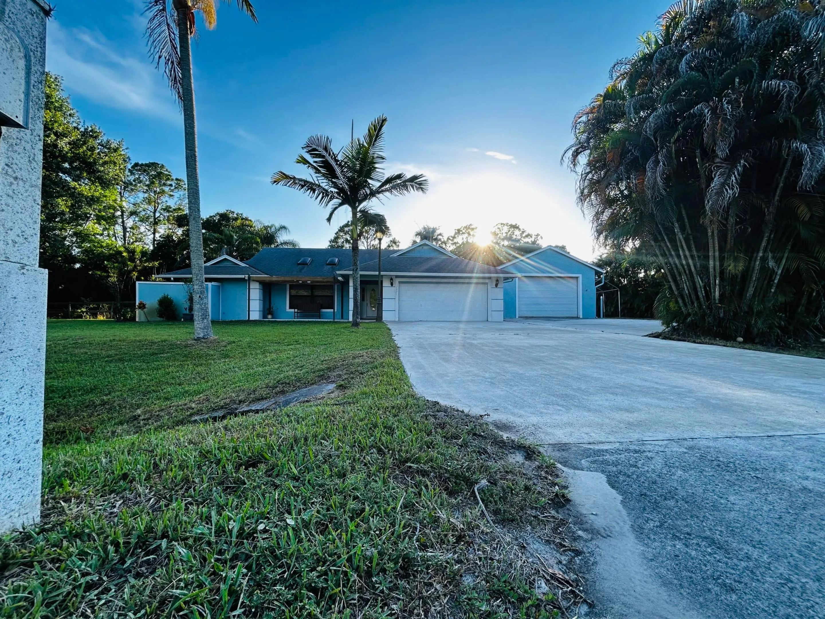 separate garage