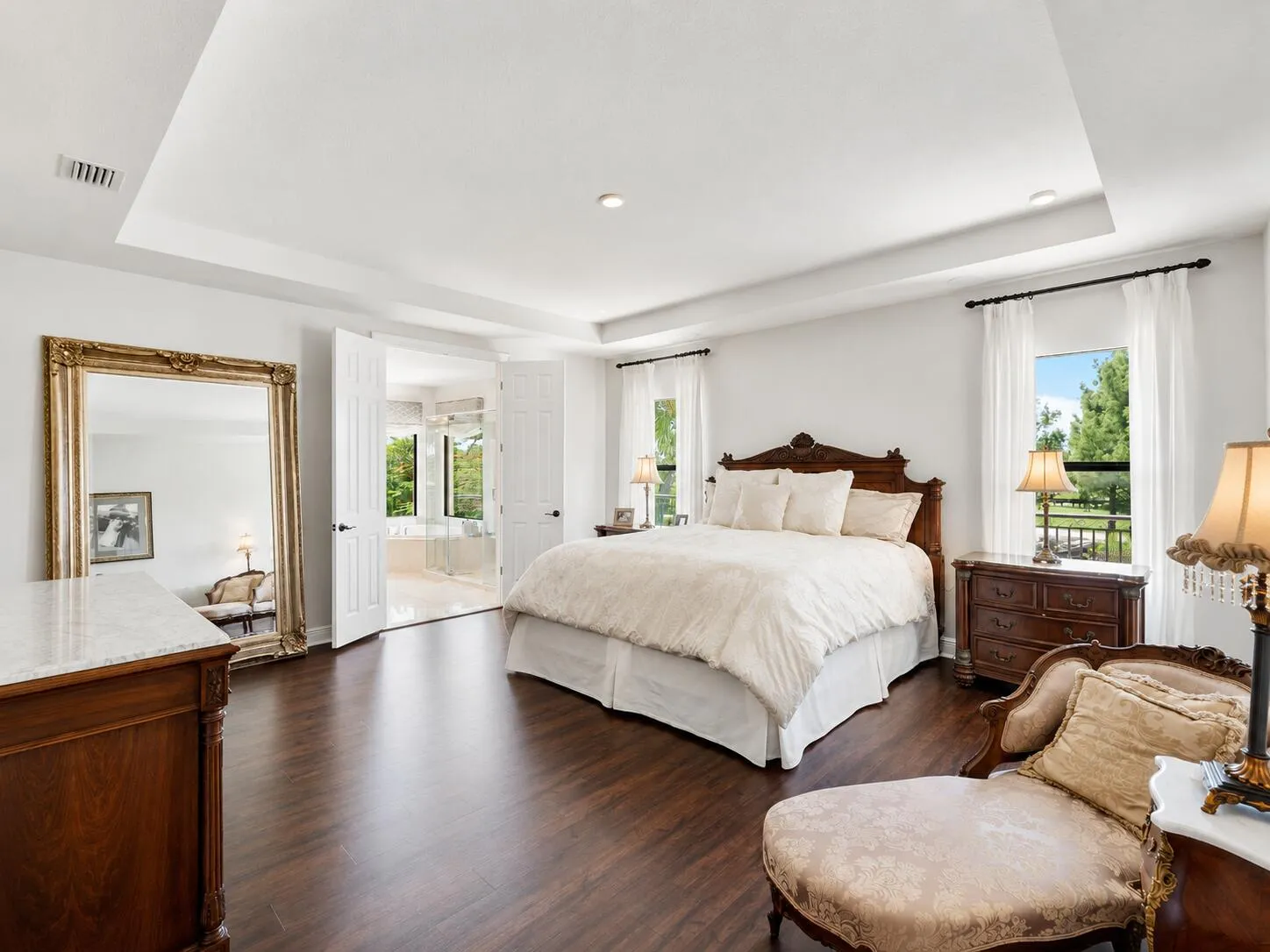 24primarybedroom