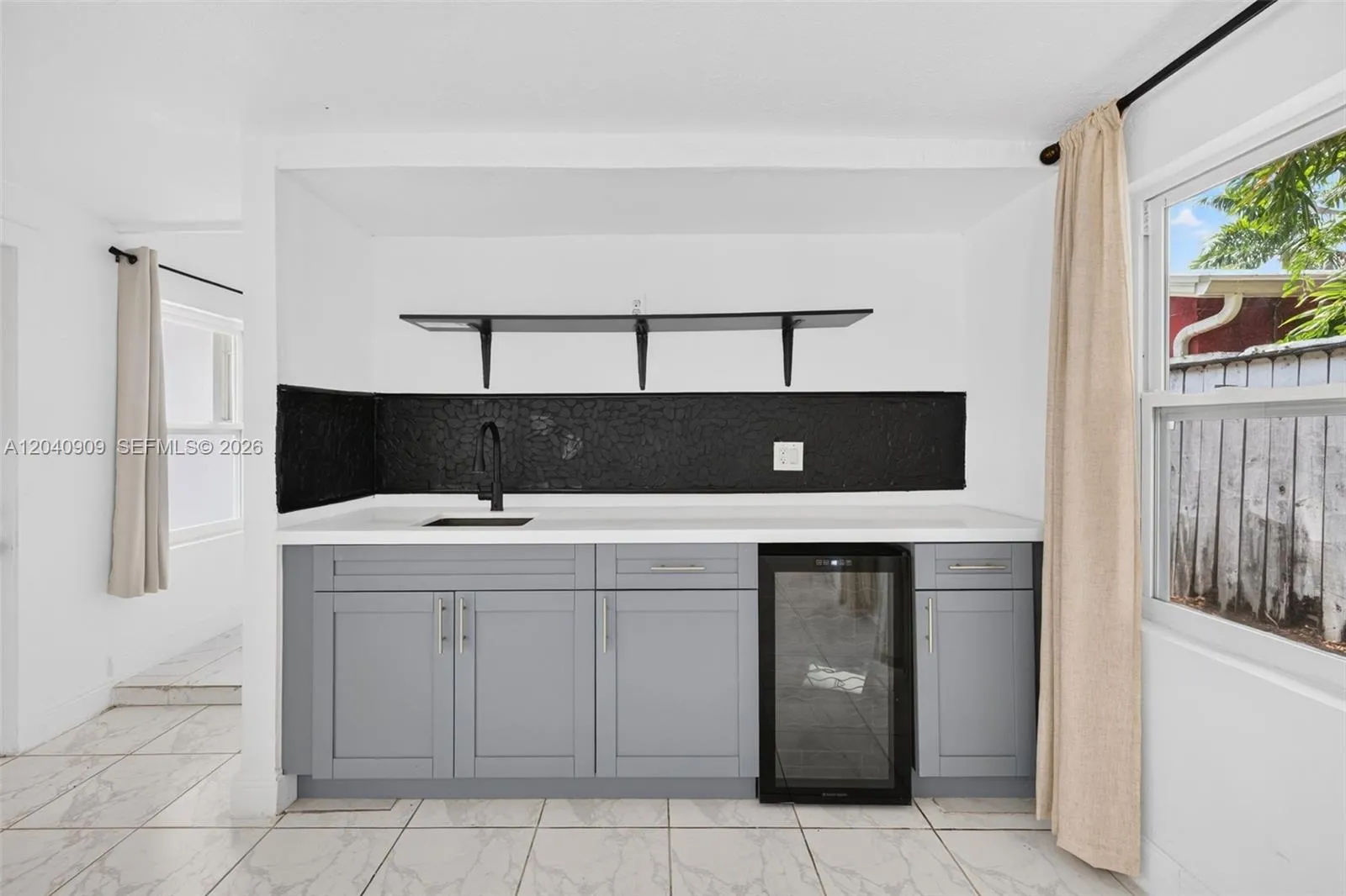 Brand New quartz counters and cabinets