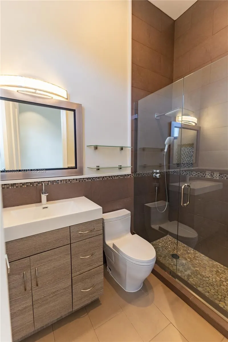 Property photo 77