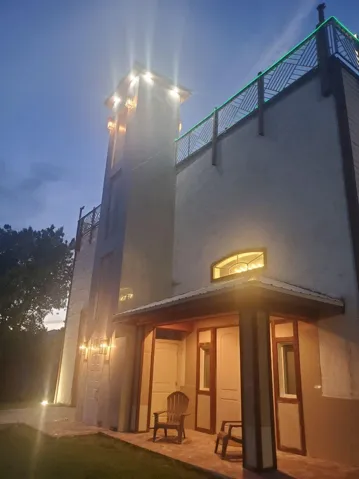 2ixr3lia9n_ucarecd_net_002