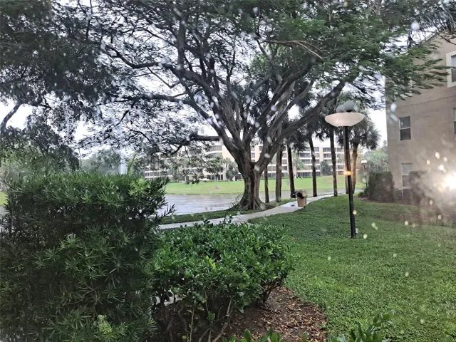 Such lovely grounds