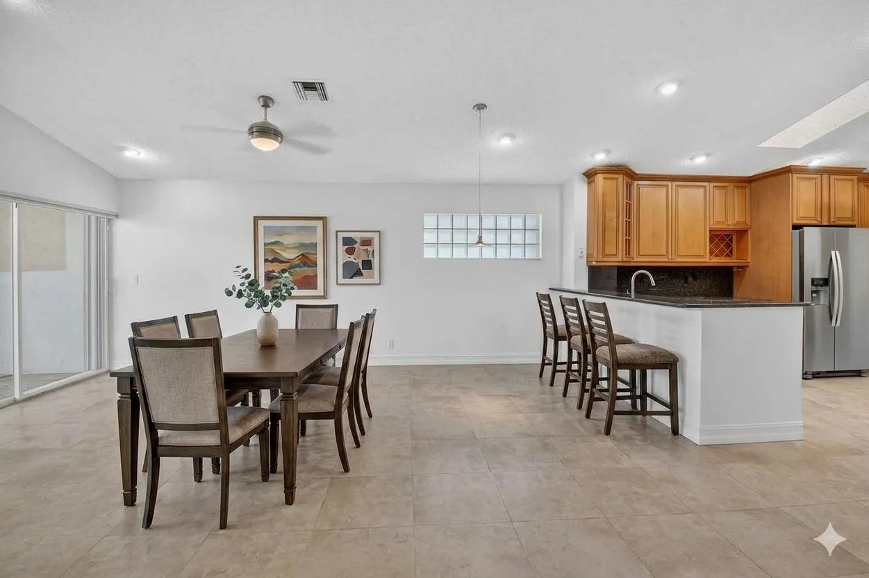 Virtually staged. Actual property photos.
