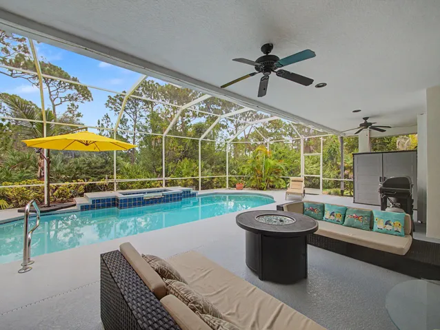 Lanai/Pool