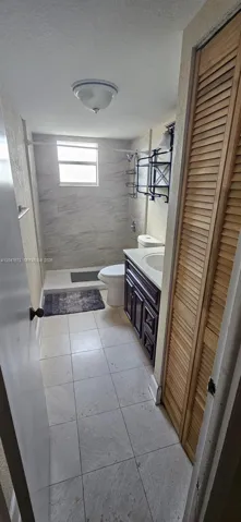 2ND BATHROOM
