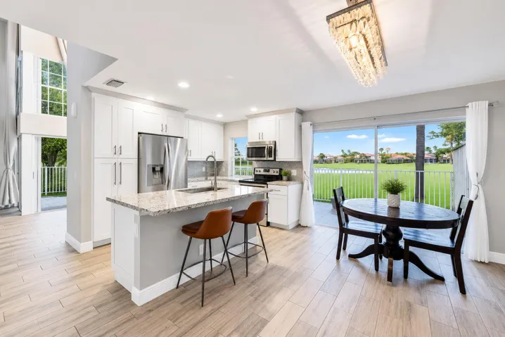 Eat in kitchen space