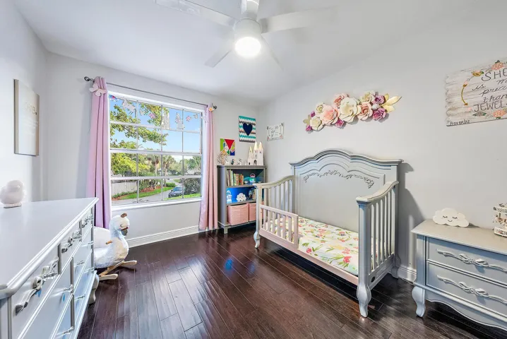 Guest bedroom 2