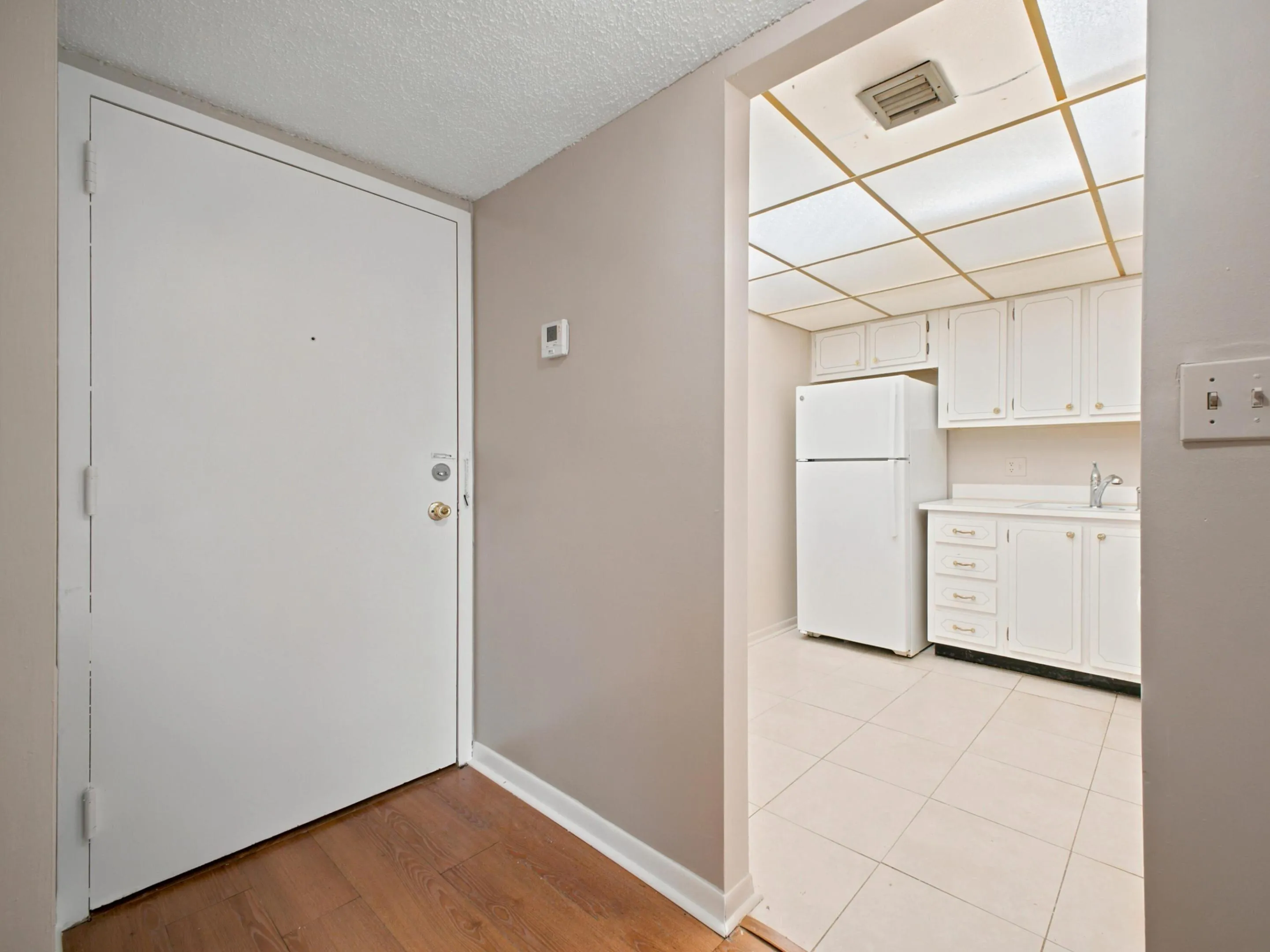 Foyer Kitchen