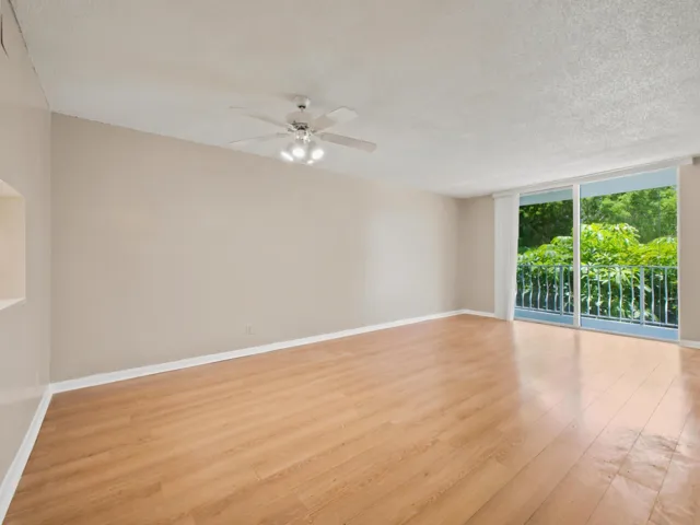 Dining to Living Balcony