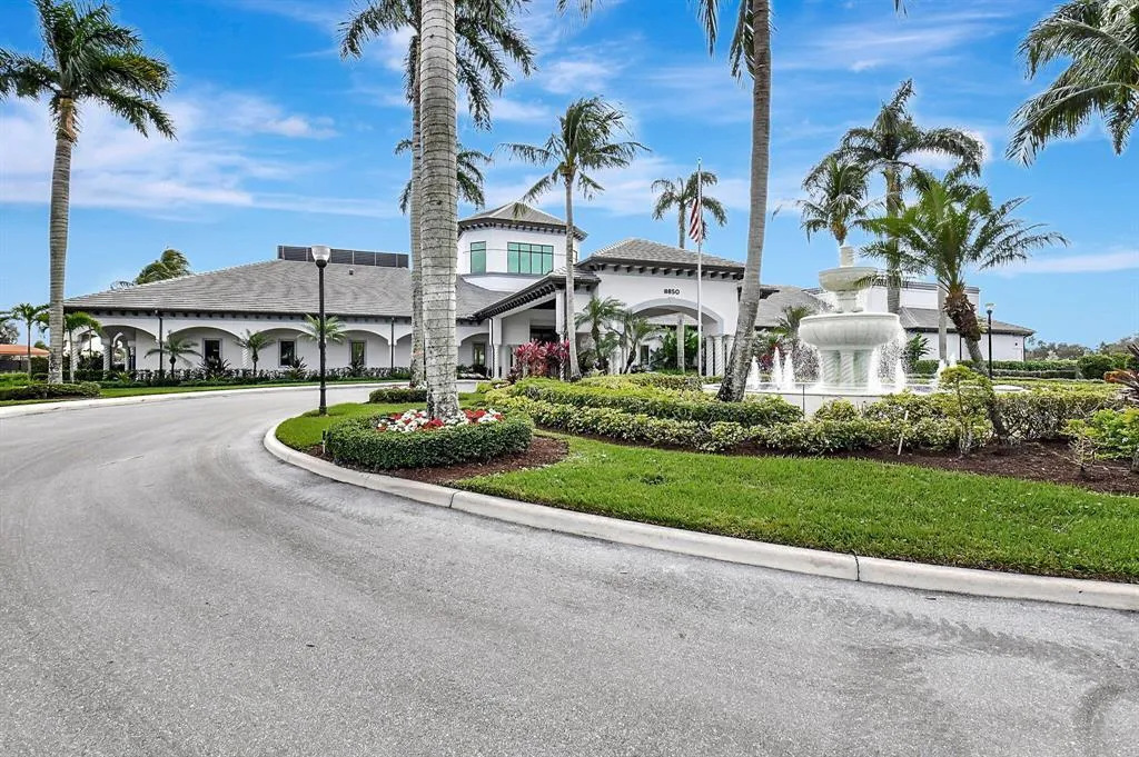 Clubhouse Outside