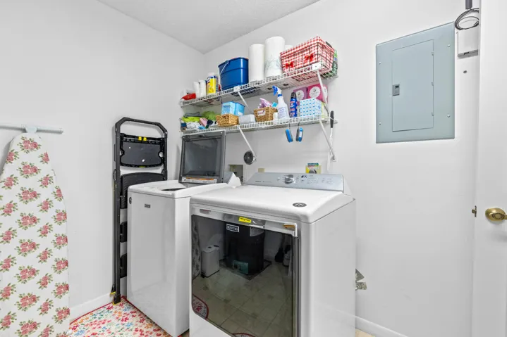 7681 Rd-4890