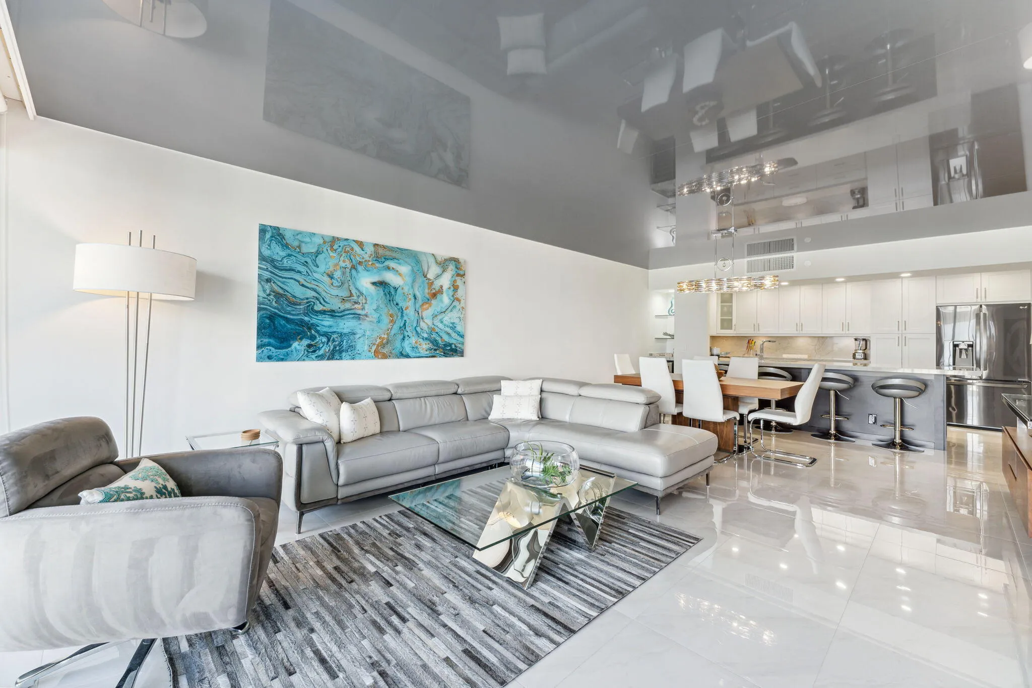 Open floor plan with 24" porcelain tile floor