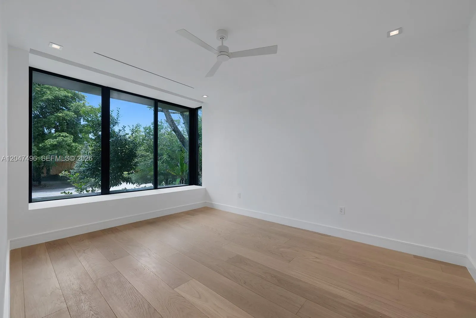 Property photo 111