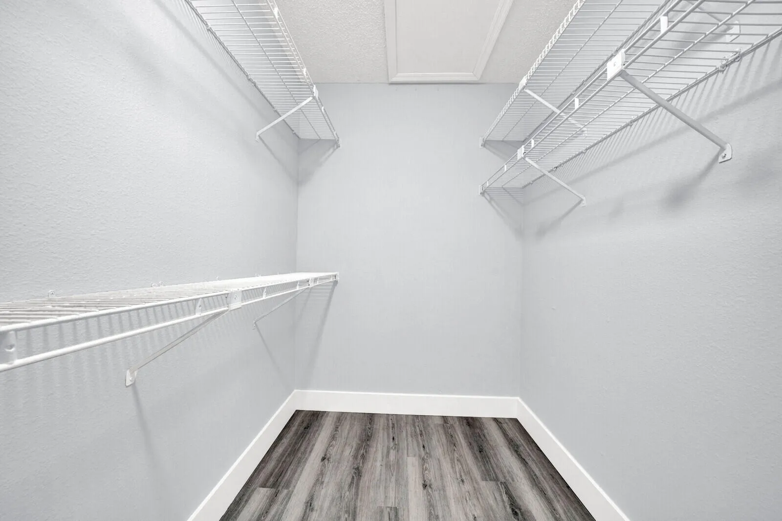 Walk in Closet