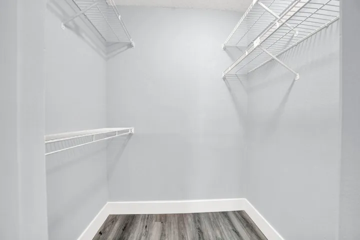 Walk in Closet