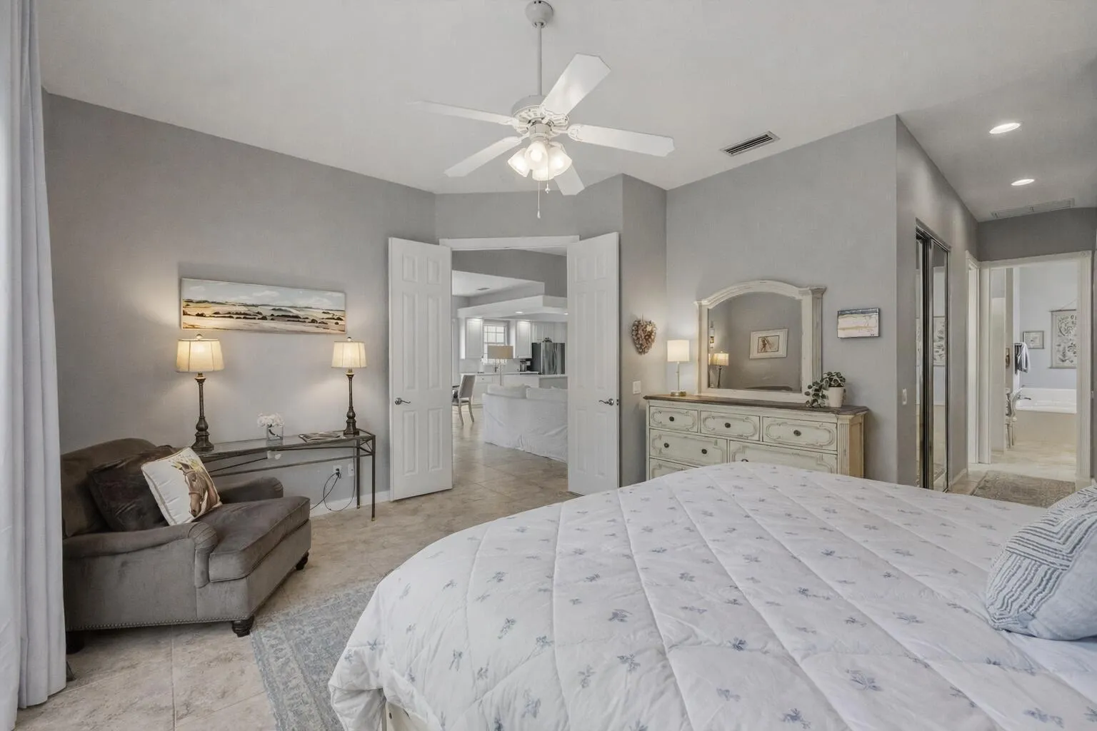 Large Primary Ensuite