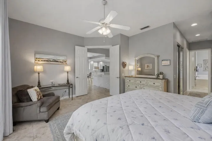 Large Primary Ensuite