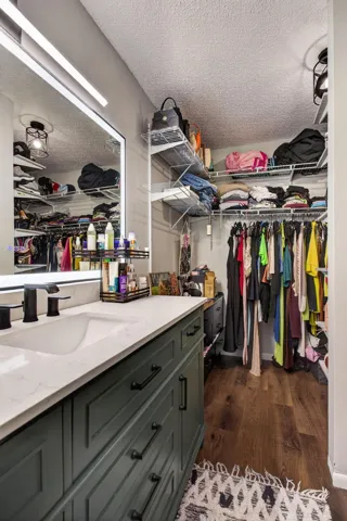 22-web-or-mls-3331 -4757