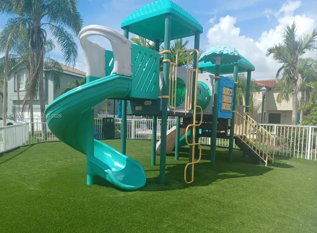 COMMUNITY PLAYGROUND