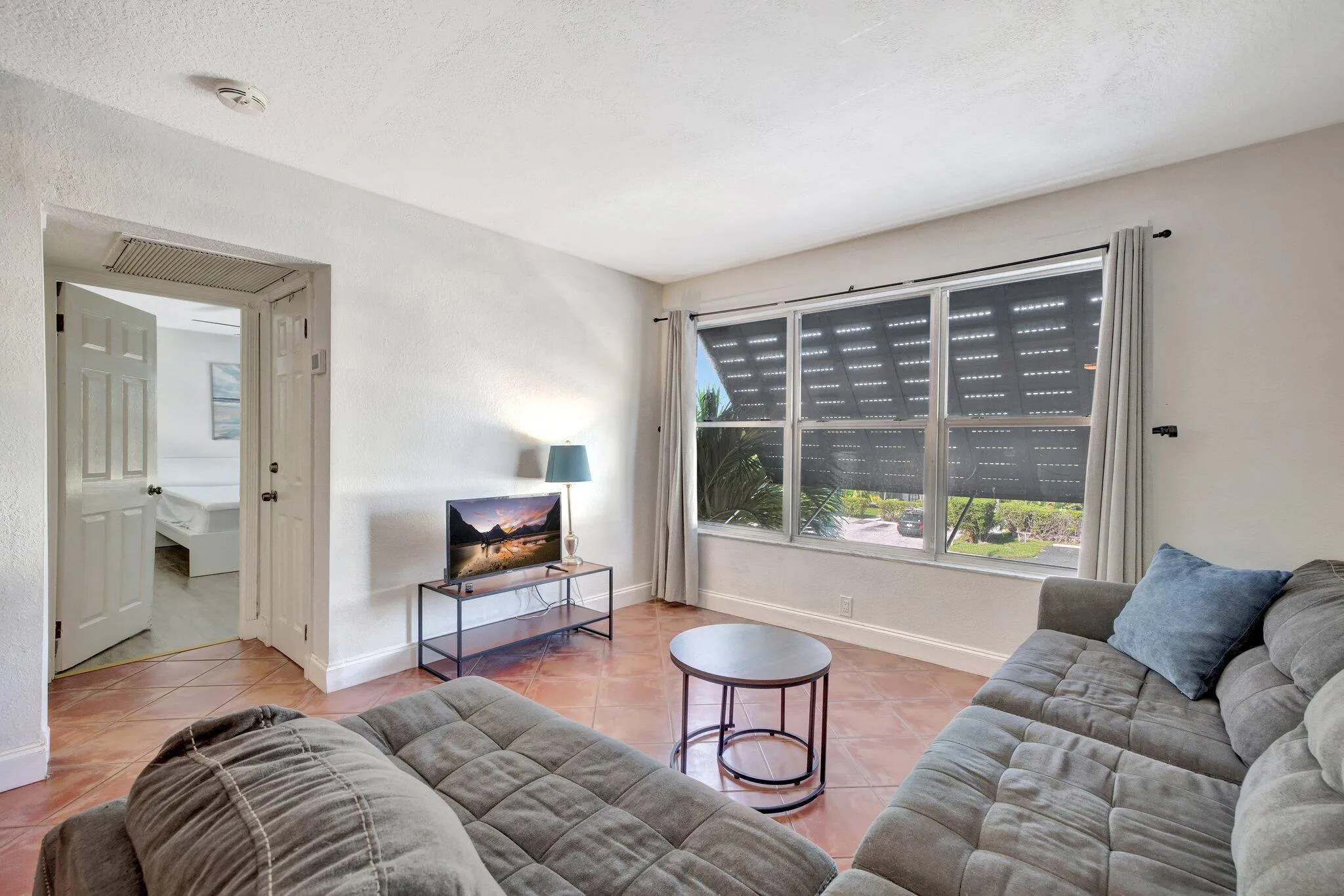 11-web-or-mls-699A5197