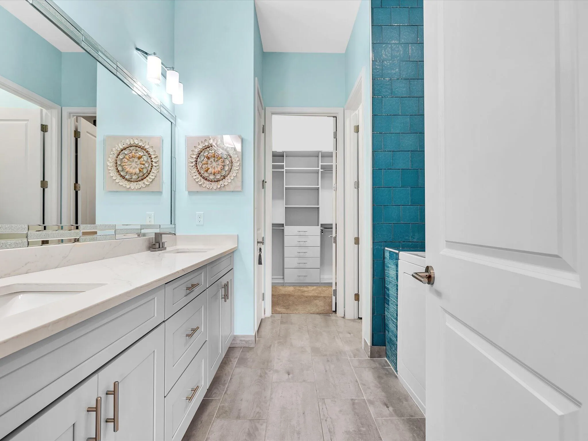 Quartz counter-tops