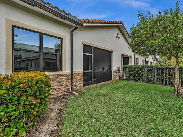 Fenced Yard 3