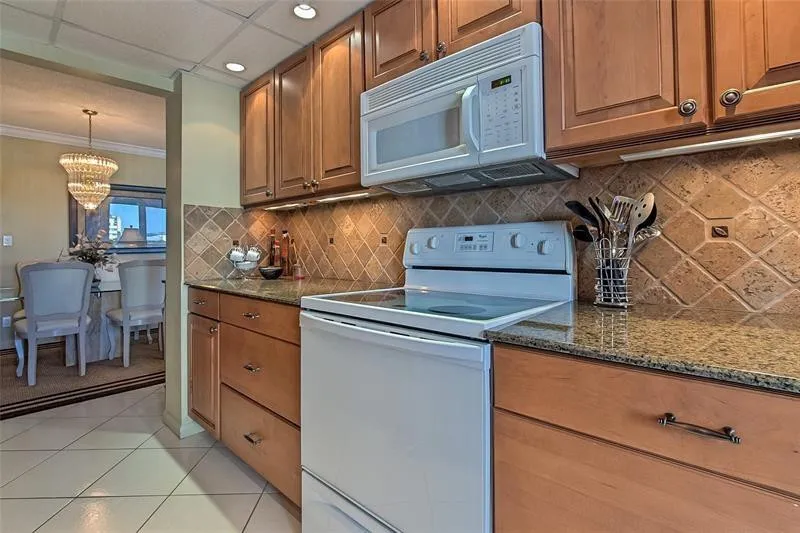 Fully equip kitchen