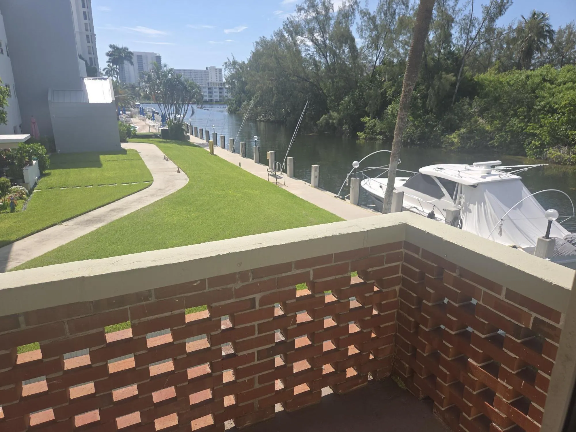 MC 228 Canal View