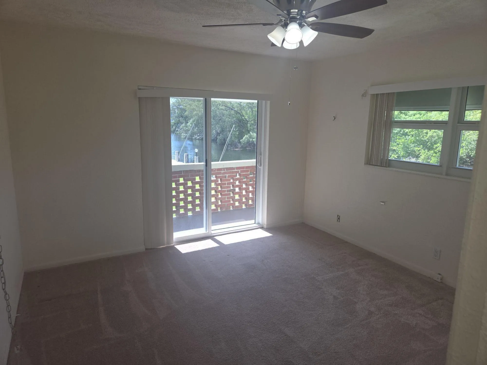 MC 228 Bdrm 2 with Balcony