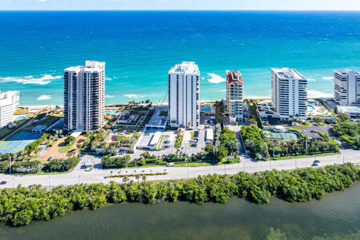 035-5380NorthOceanDrive-5G-RivieraBeach-