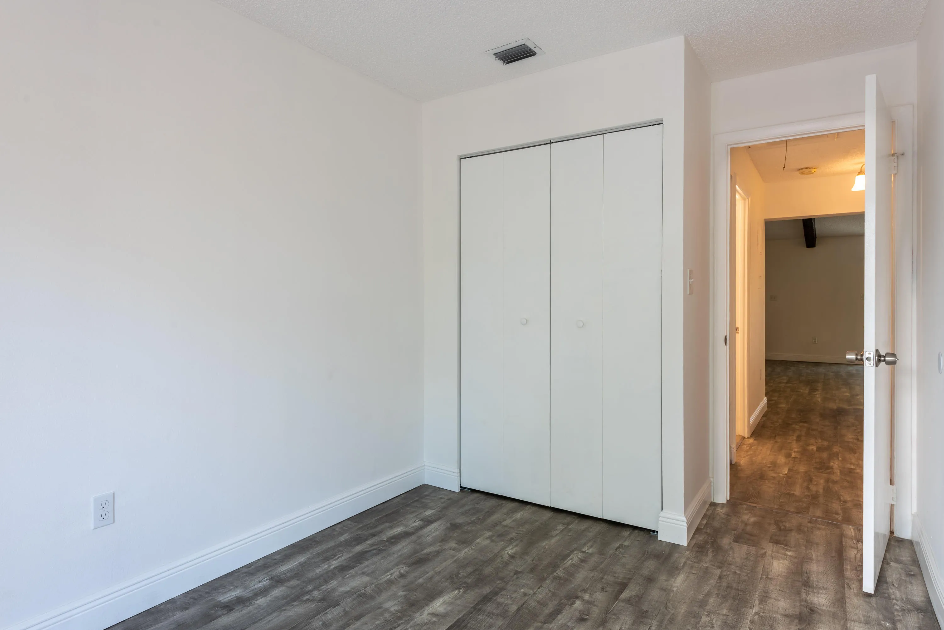 5847 S 37th-9 (1)