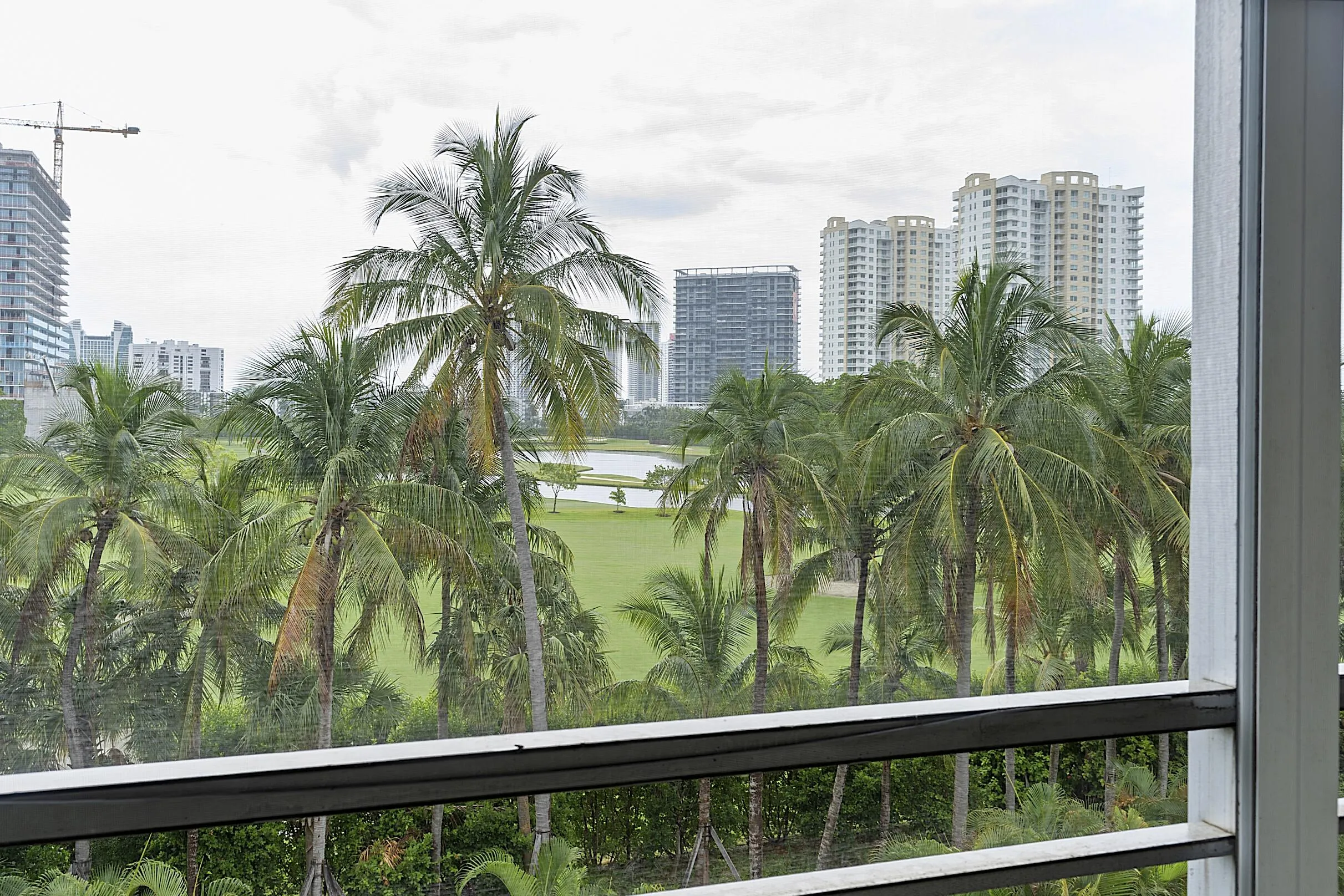 - 300 Northeast 14th Avenue, Hallandale