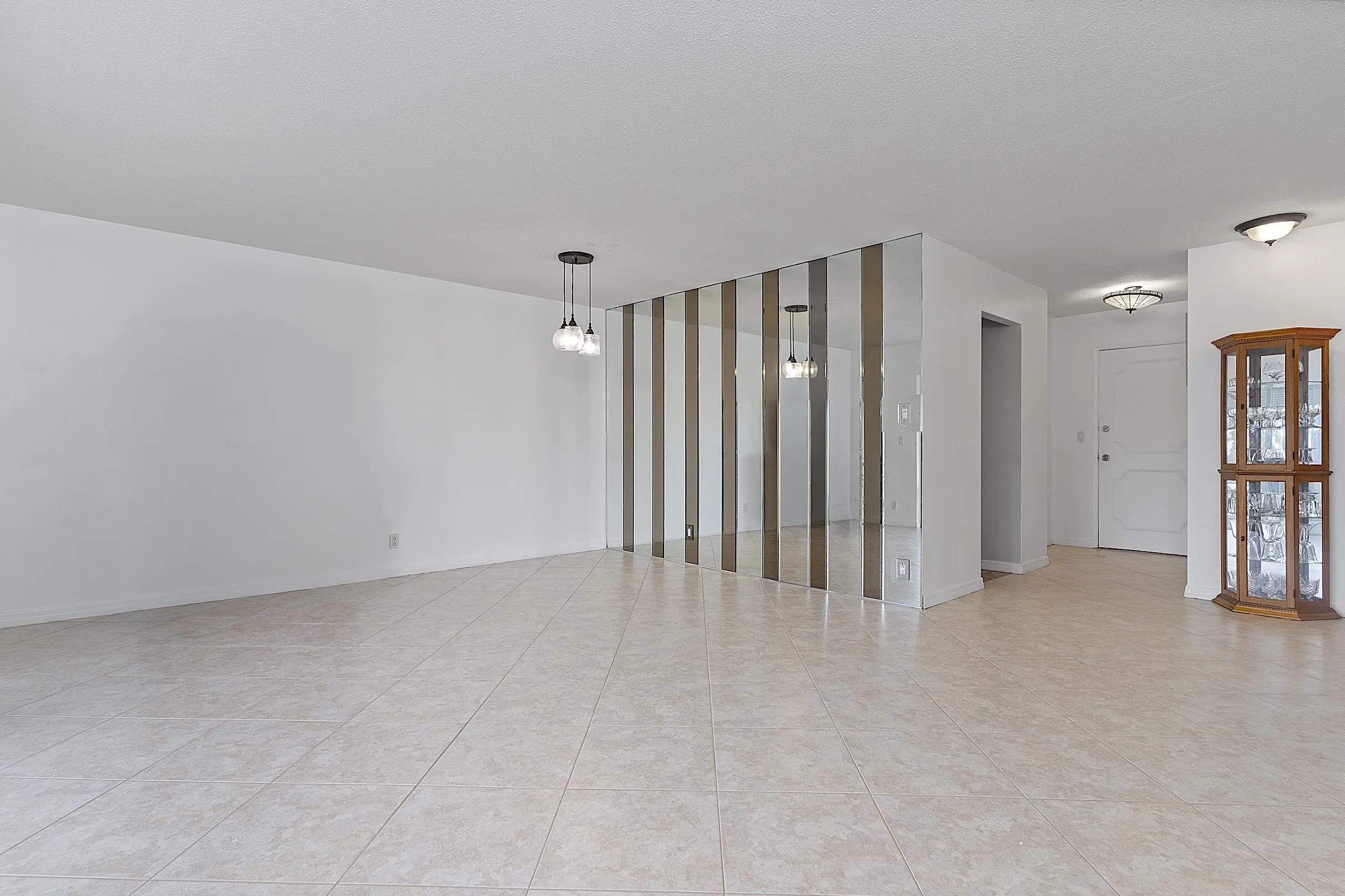 - 300 Northeast 14th Avenue, Hallandale