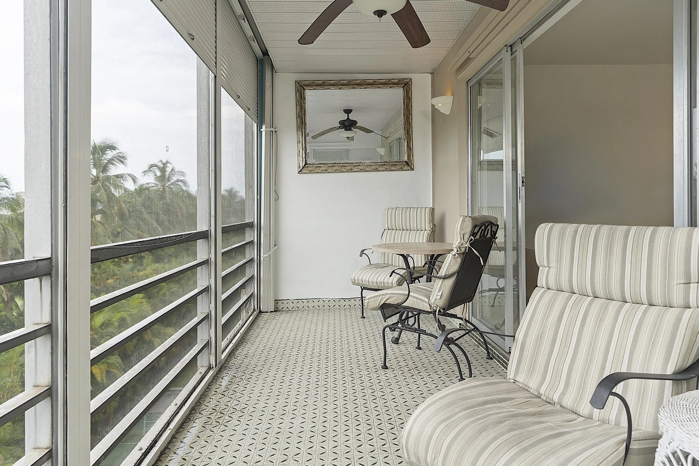 - 300 Northeast 14th Avenue, Hallandale