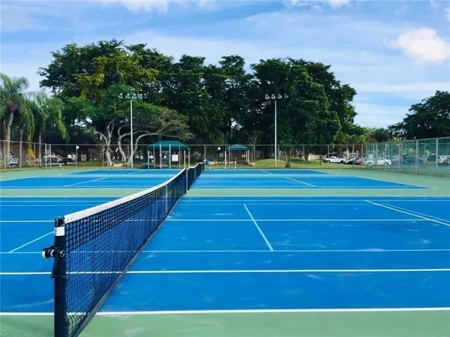 CB1 tennis 2 GetMedia (1)