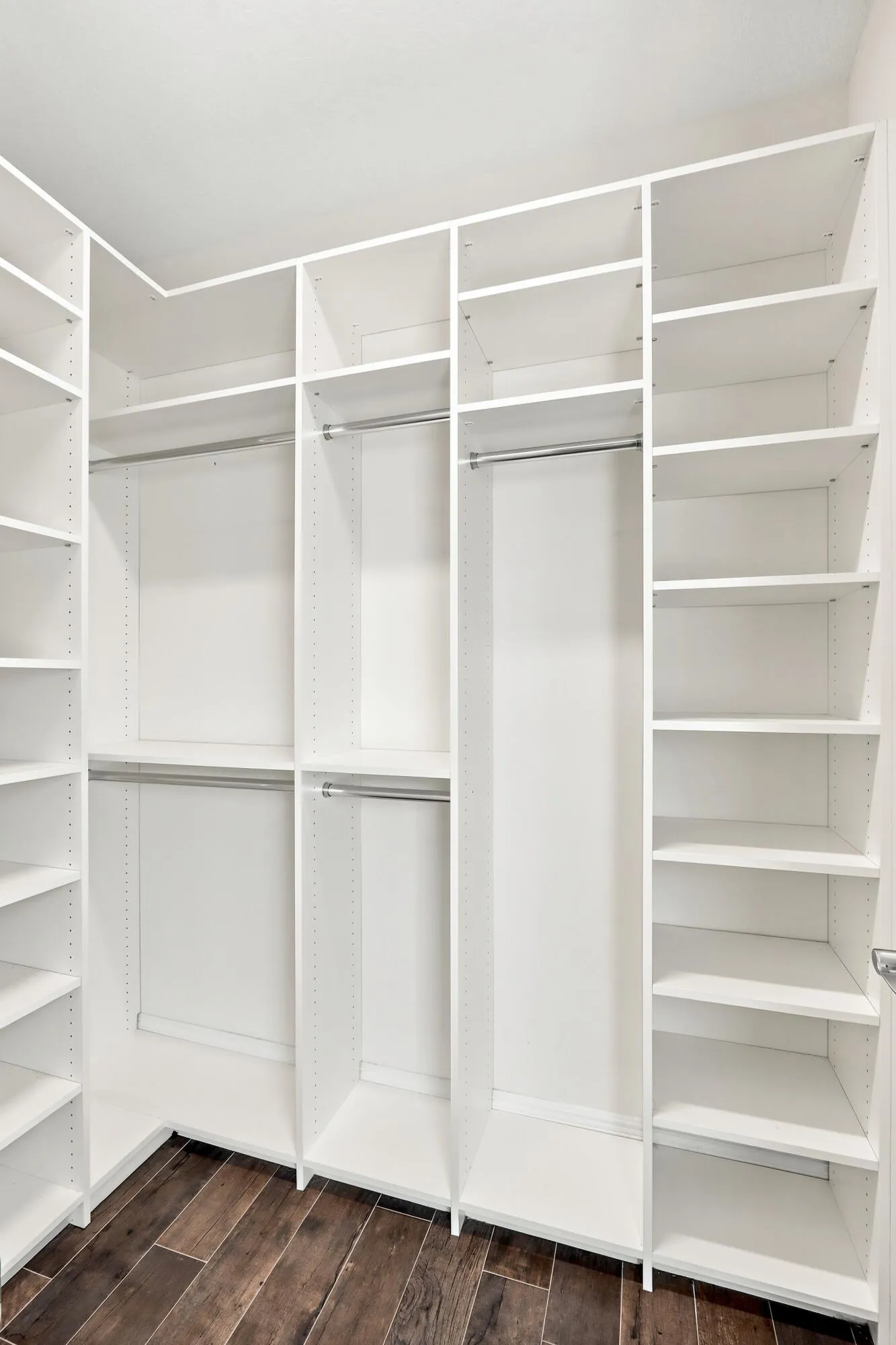 49_45. closet