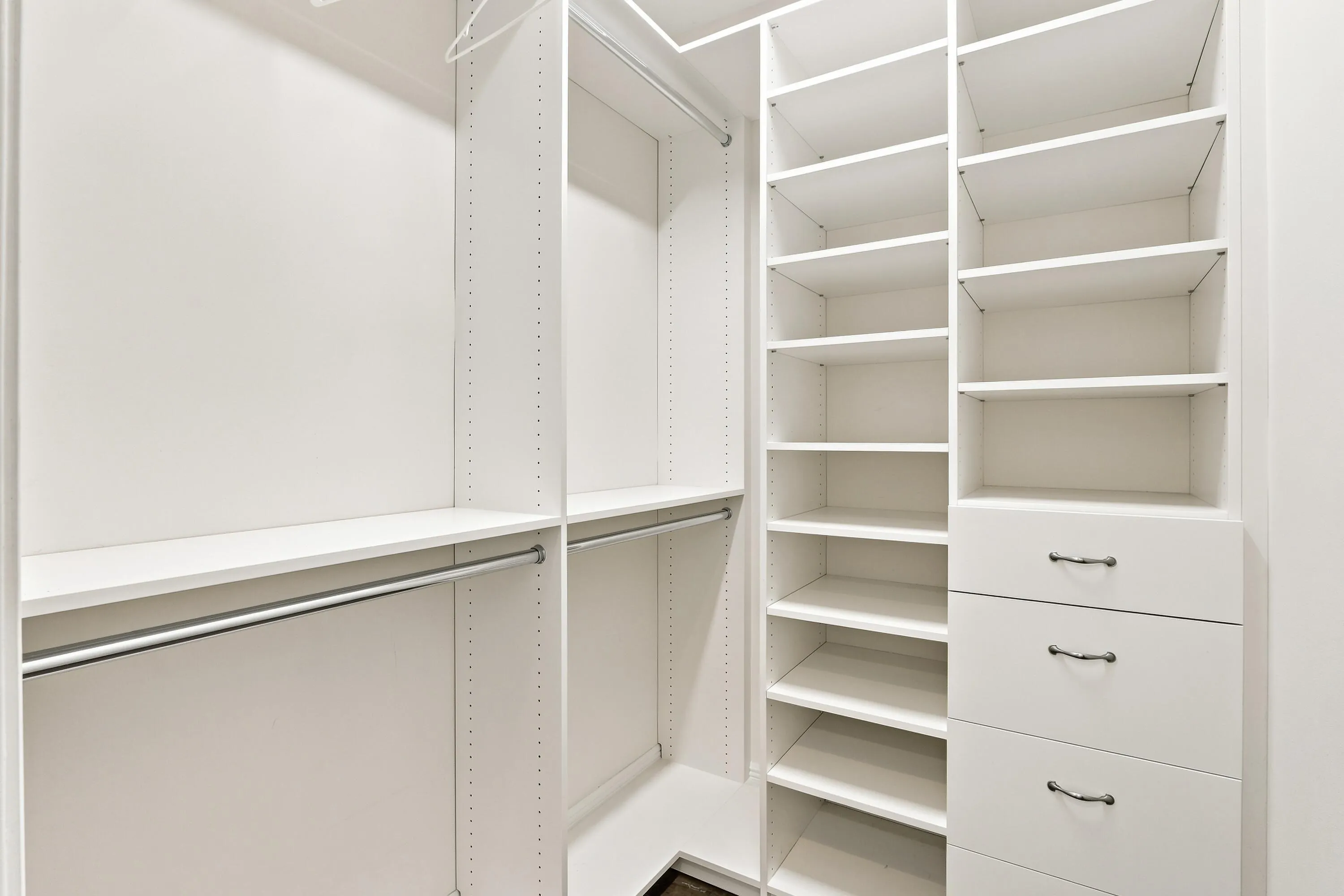 32_30. primary bedroom closet