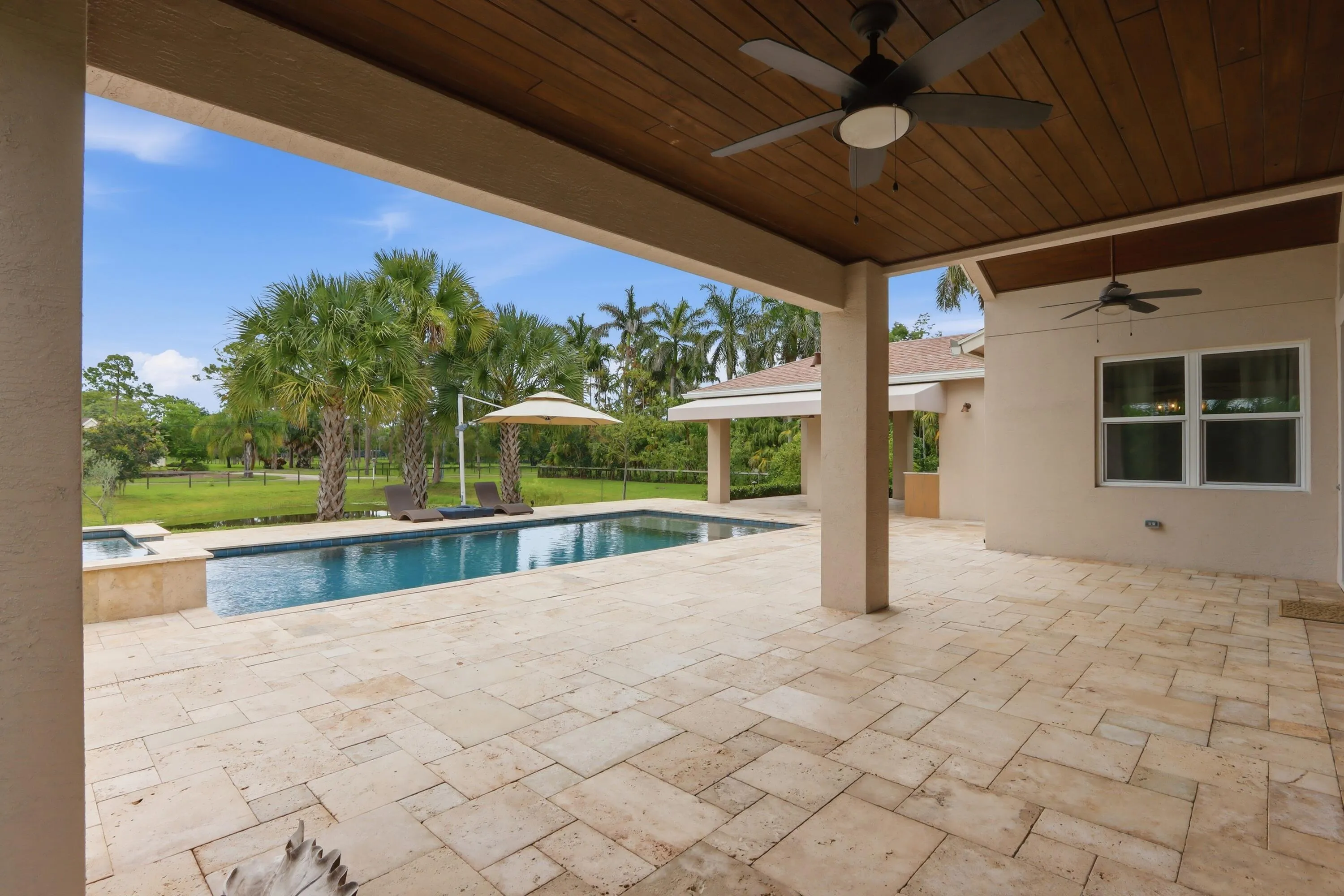 54_50. pool area