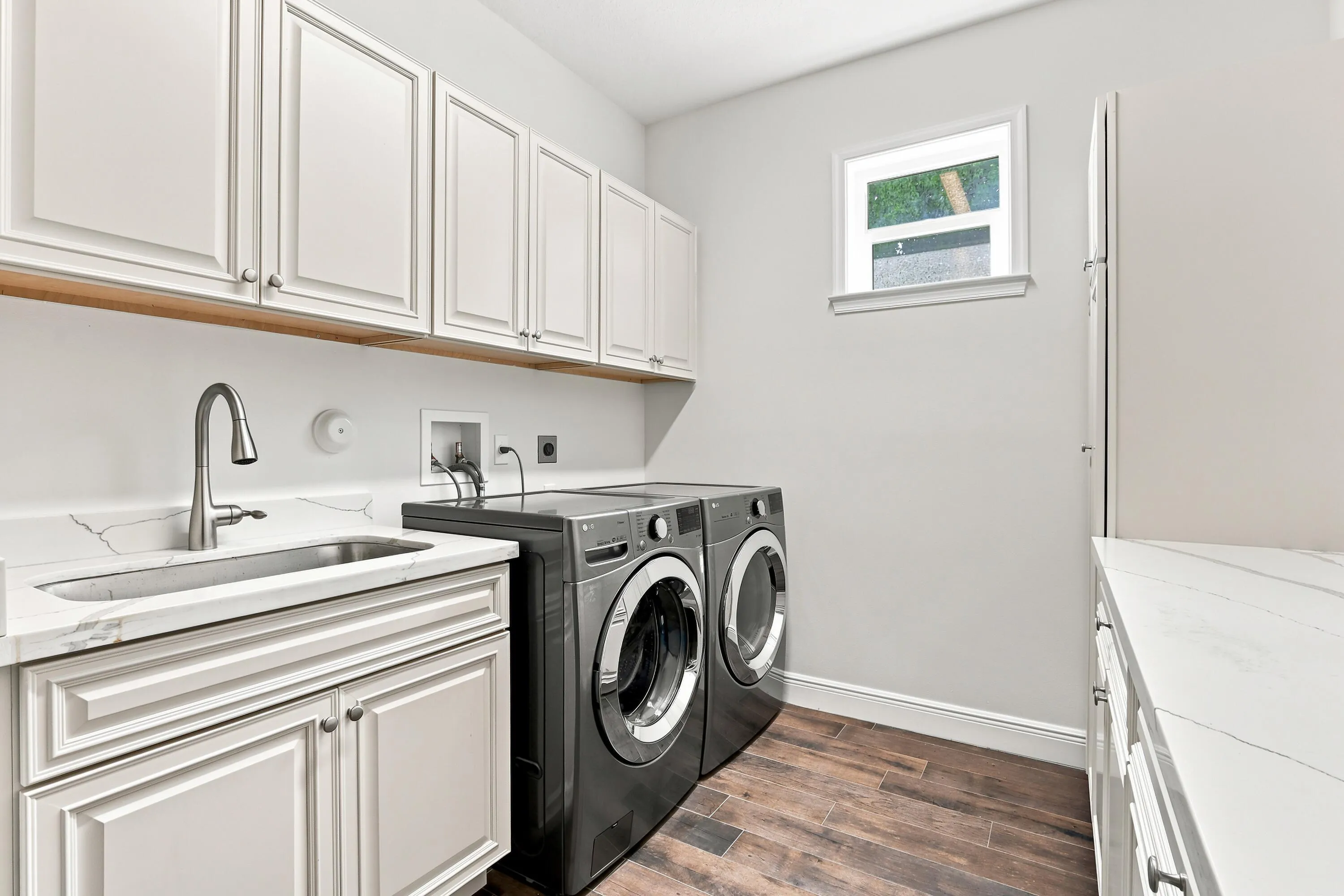 52_48. laundry room
