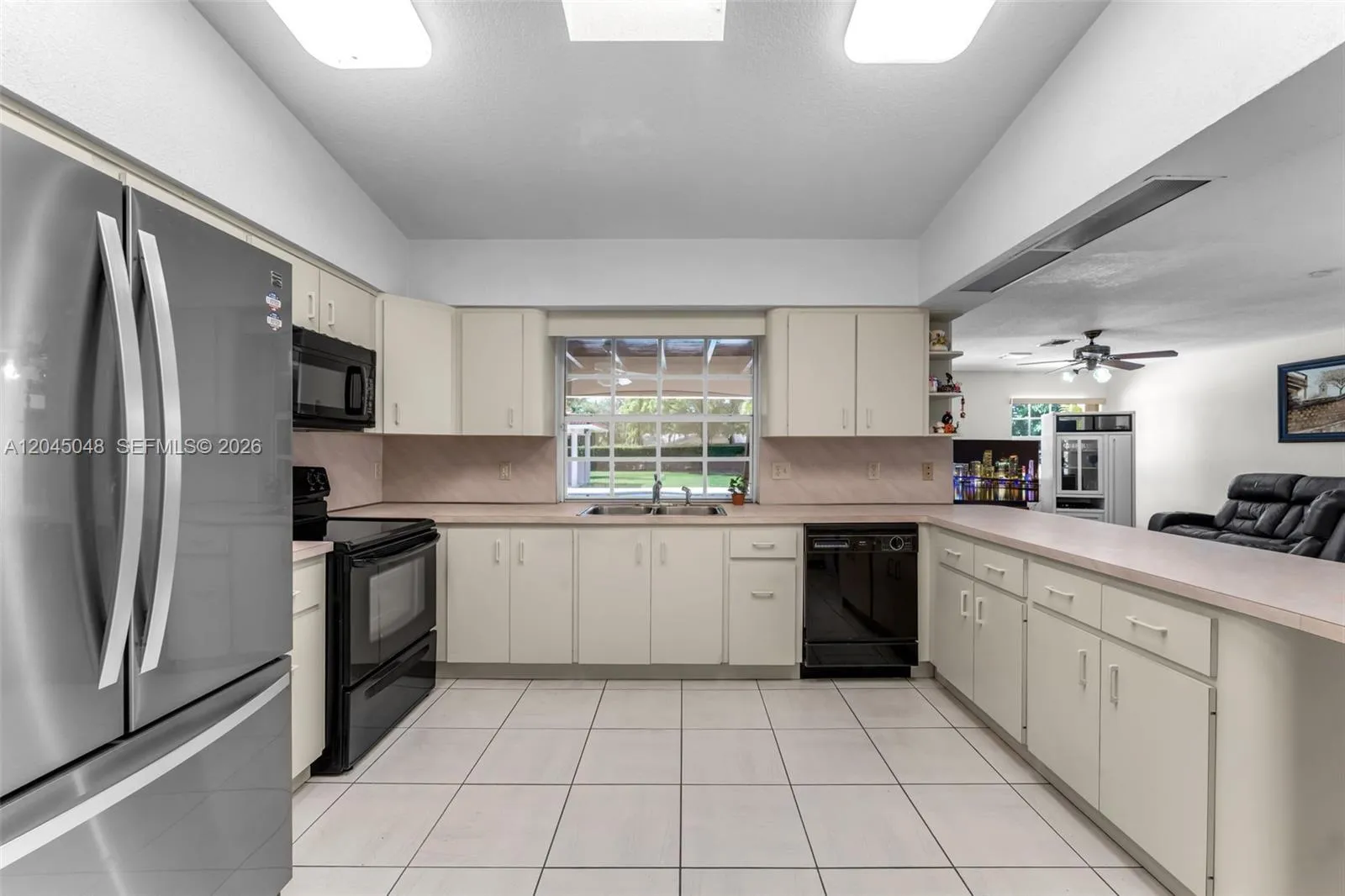 Property photo 28