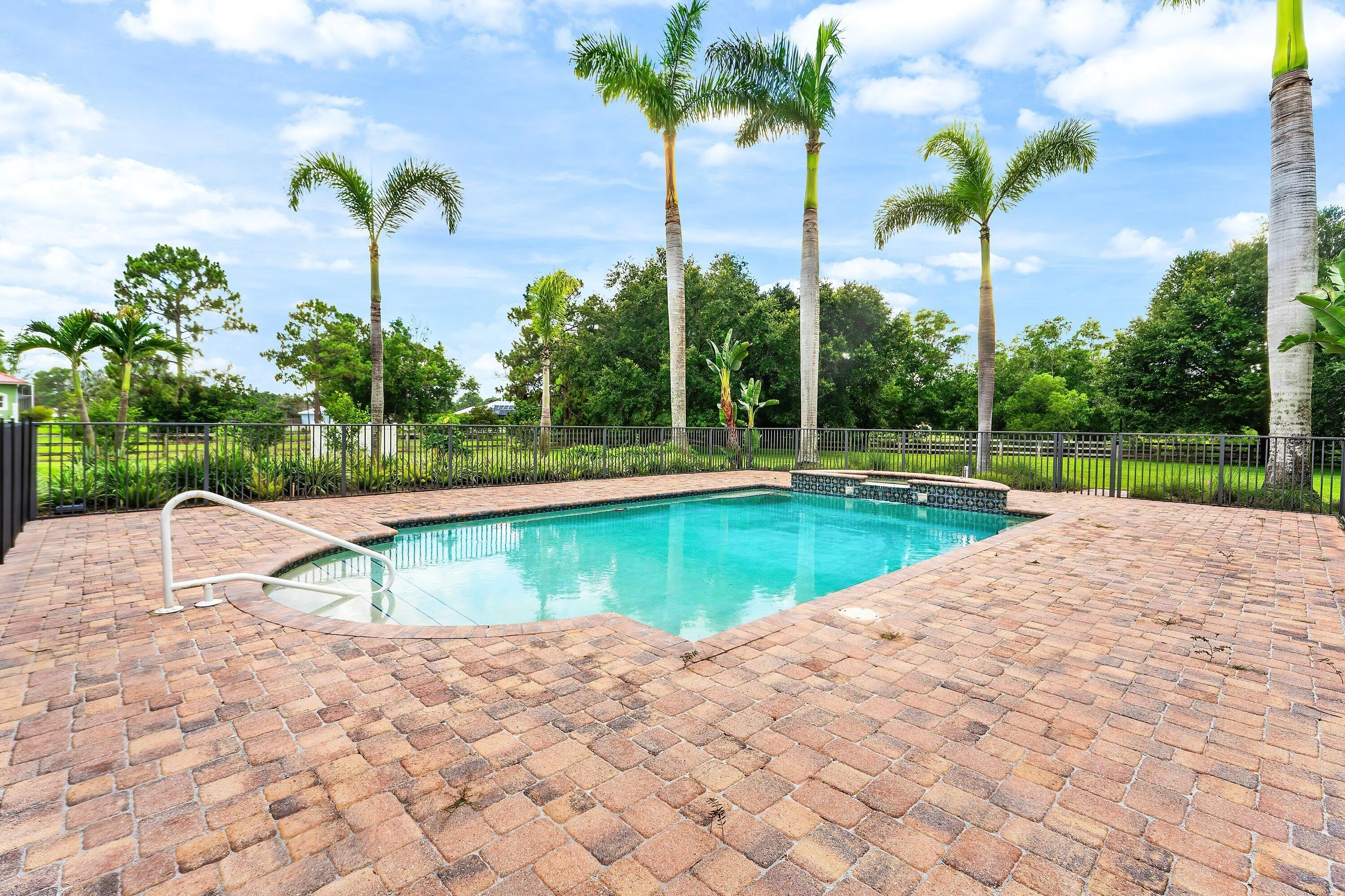 Property photo 32