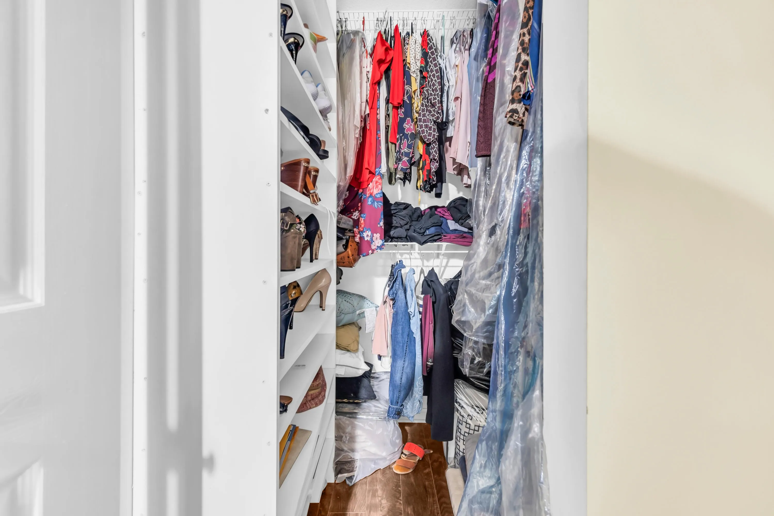 MASTER BEDROOM CLOSET