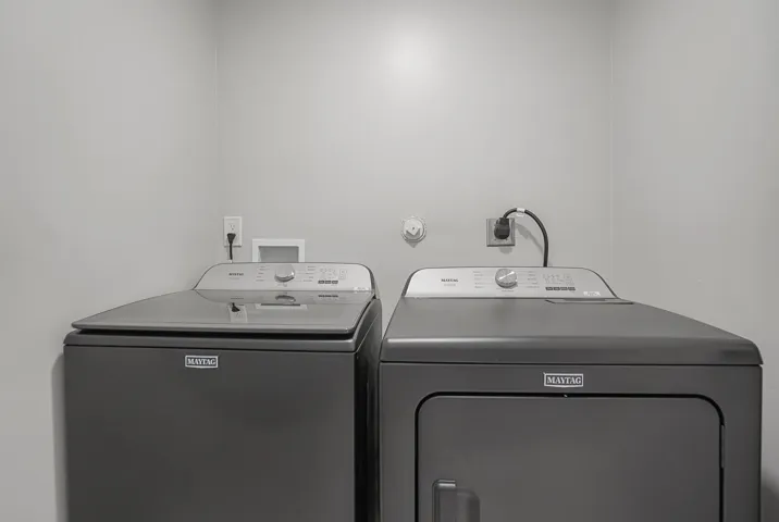 ;AUNDRY ROOM