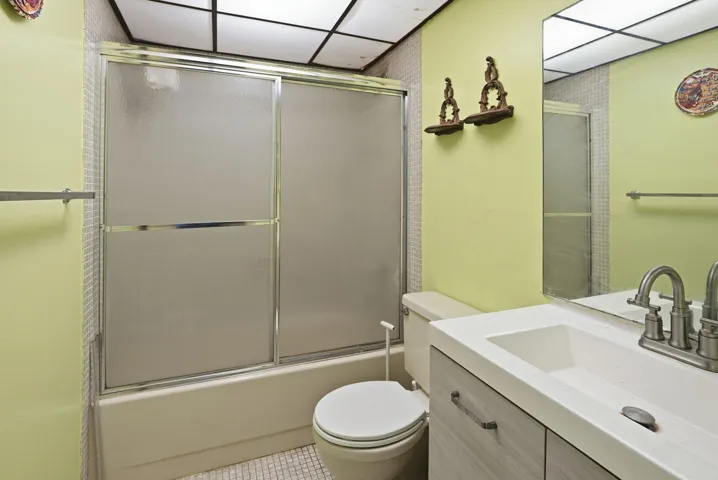 9 G BATH