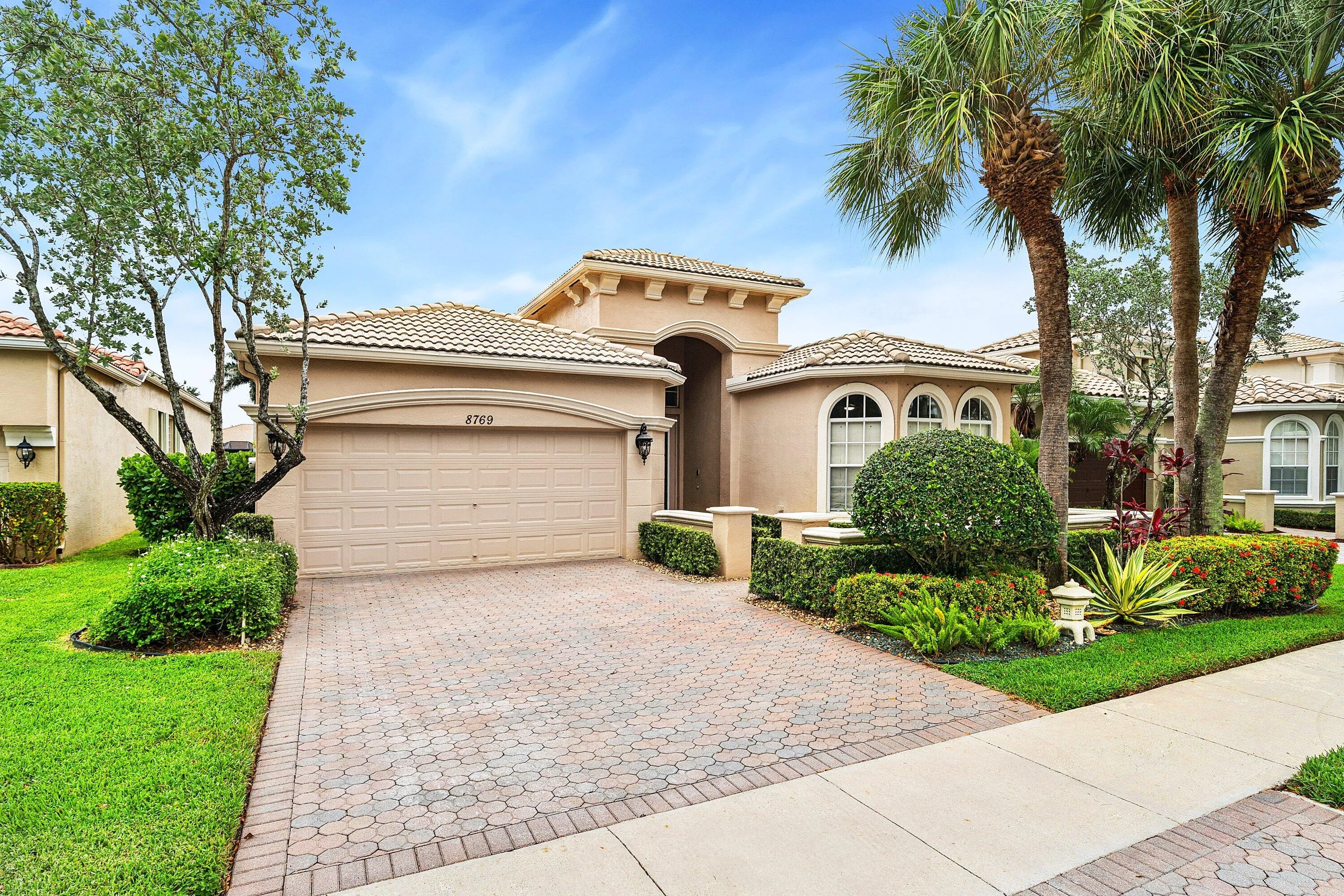 002-8769ViaGrandeEast-Wellington-FL-3341