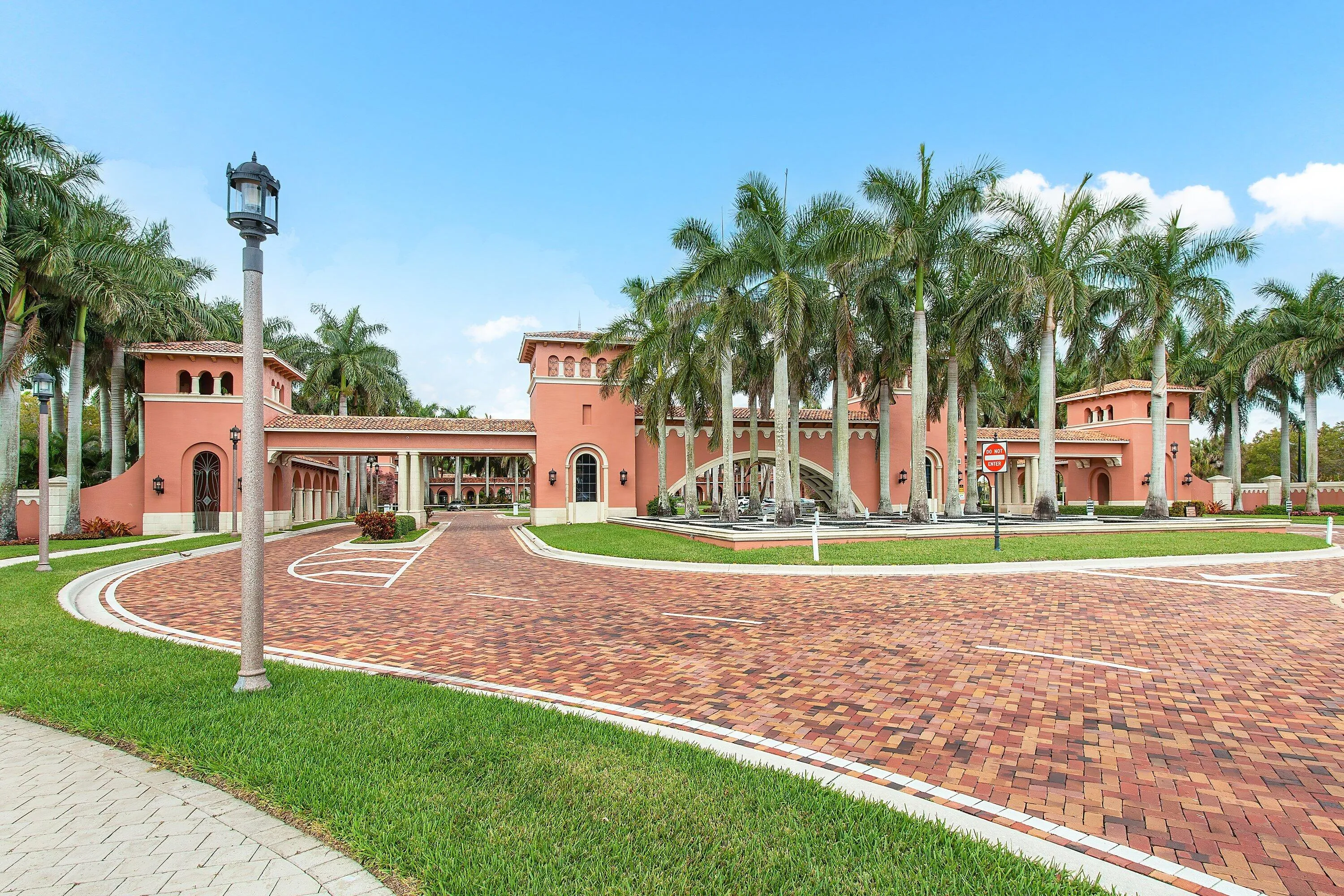 056-8769ViaGrandeEast-Wellington-FL-3341
